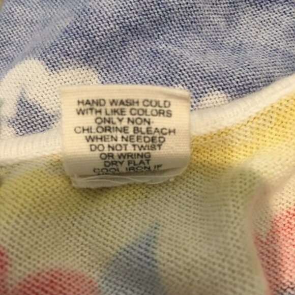 Anthropologie MOTH Multicolor Retro Floral Print Keyhole Cotton Top Size Small. - Picture 7 of 7